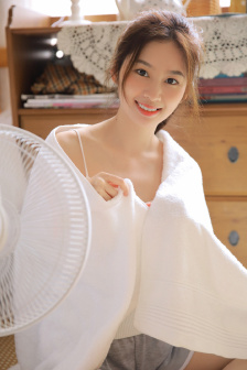 情窦初开的小姑娘